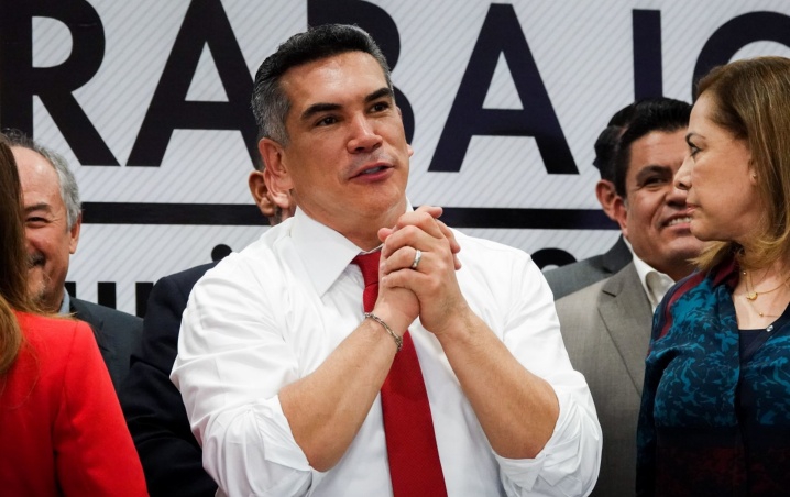 Alito Moreno acusa “campaña de difamación” del gobierno de AMLO en su contra