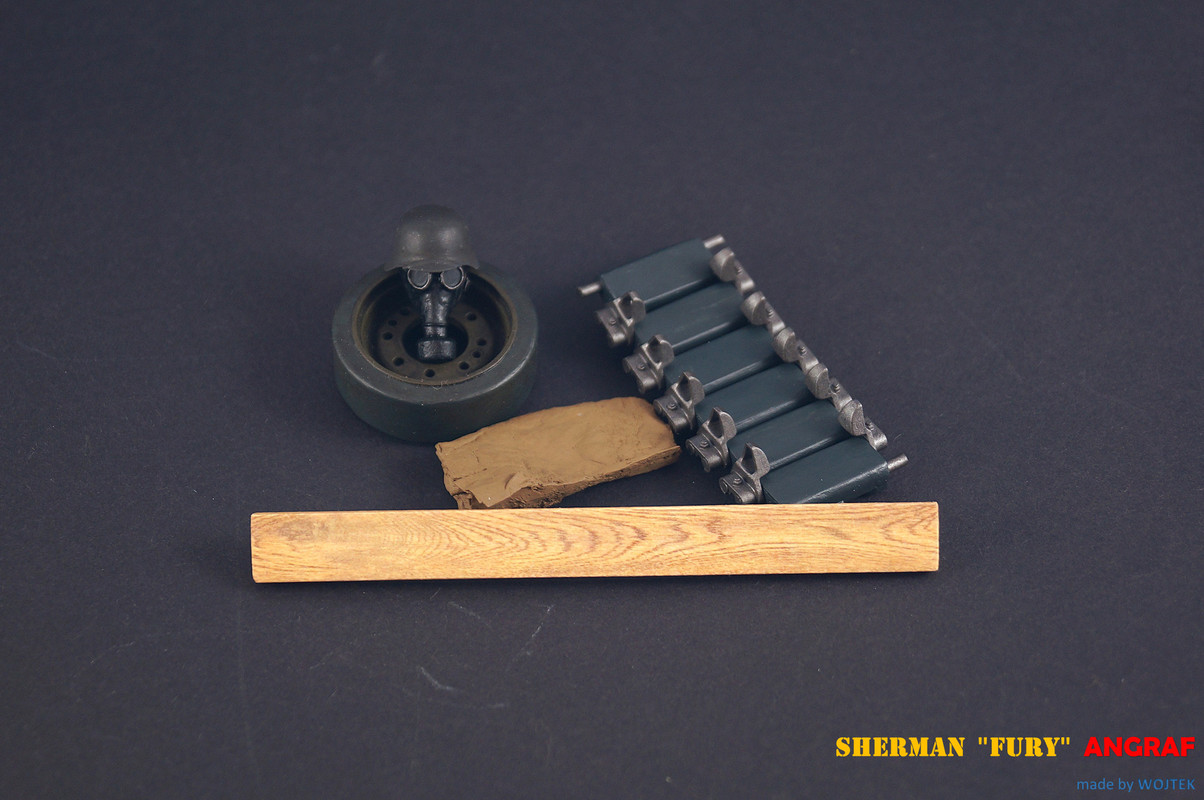 M4A3E8 SHERMAN  FURY 219