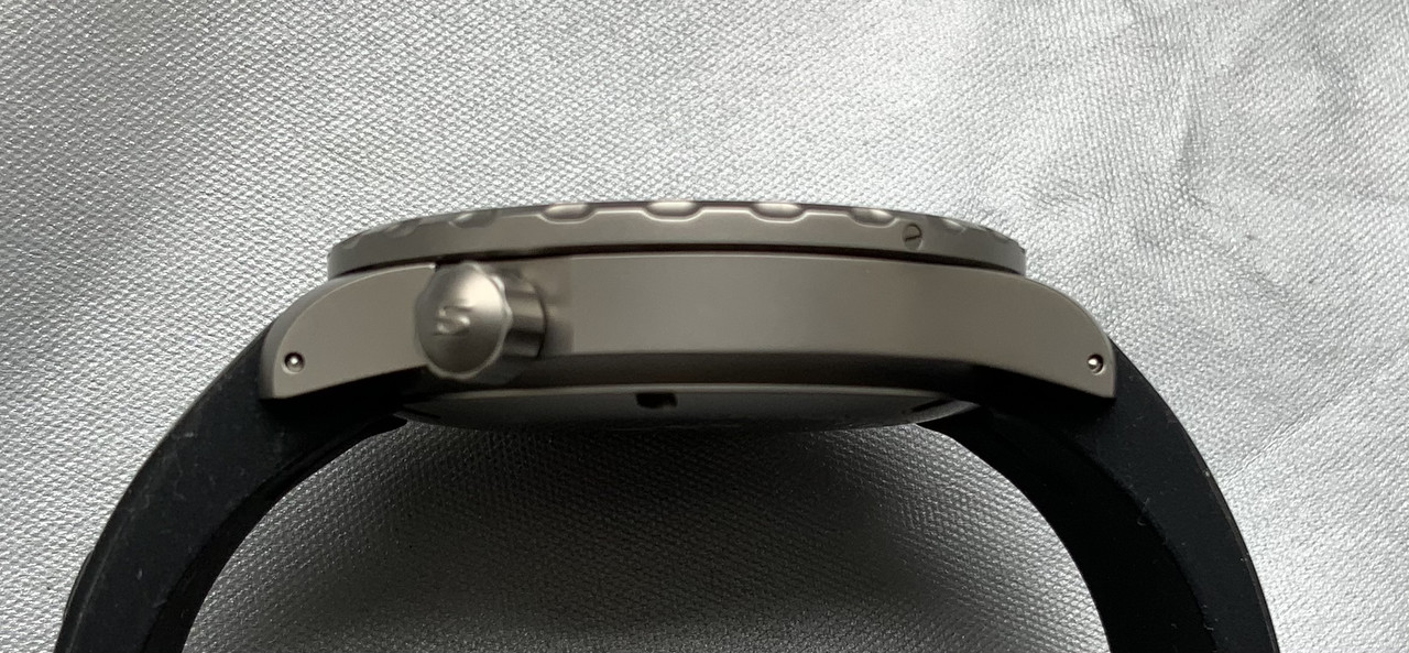 40182F1E-477E-43DE-9EE7-676BDC105C27