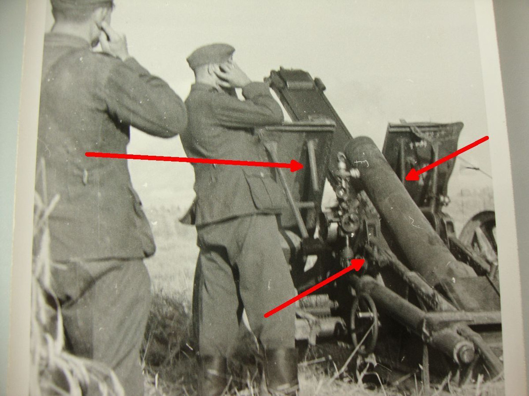 ABWEHR, 15cm schweres Infanteriegeschütz 33 - Der Schuß bricht 1