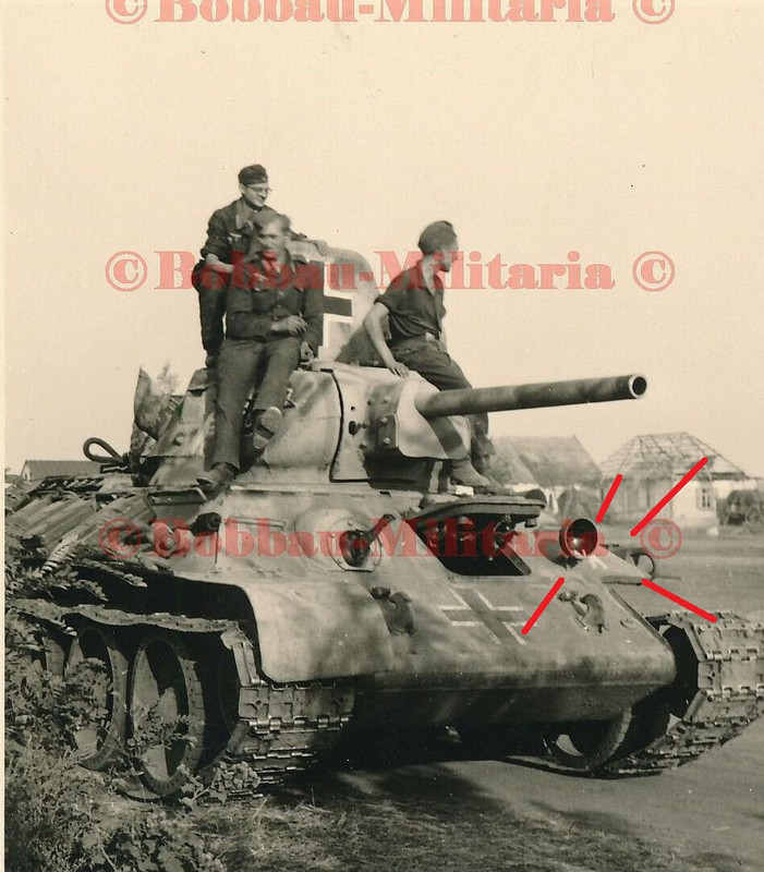 Russland Wehrmacht mit russischen T-34 Beutepanzer Balkenkreuz Wappen Bär !!