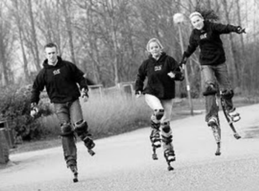 Đề thi HSG Vật lý 12 mới nhất theo hướng ứng dụng thực tế - Cà kheo bật nhảy