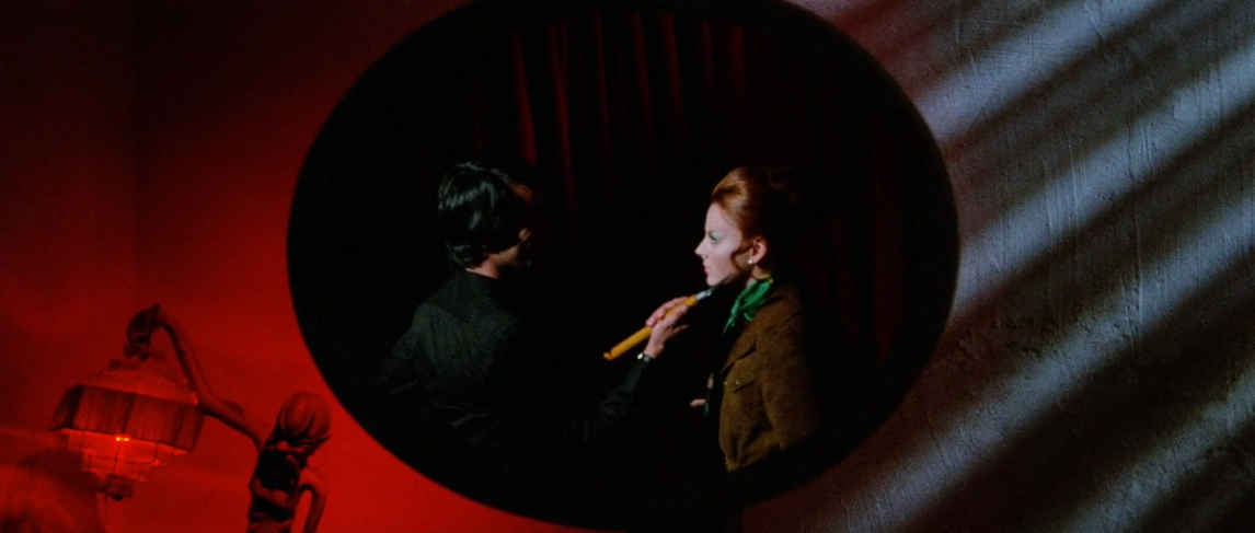 Le Foto Proibite Di Una Signora Per Bene (1970) BRRip.VOSE.mkv_snapshot_00.56.30.296