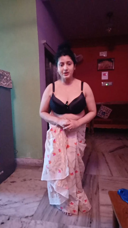 Bengali busty lady huge tits in black satin Bra mkv snapshot 01 42 000