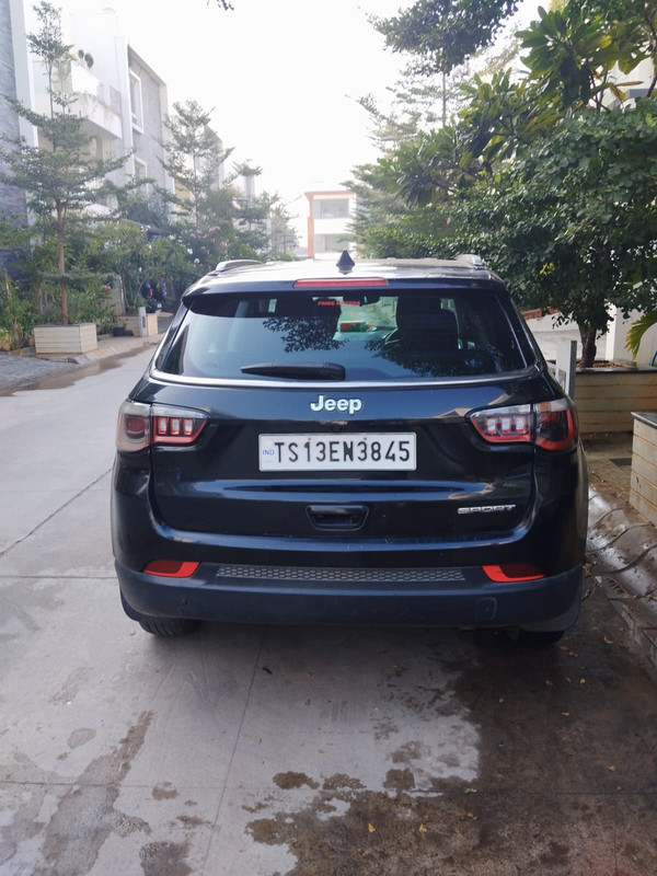 jeep compass photo 2