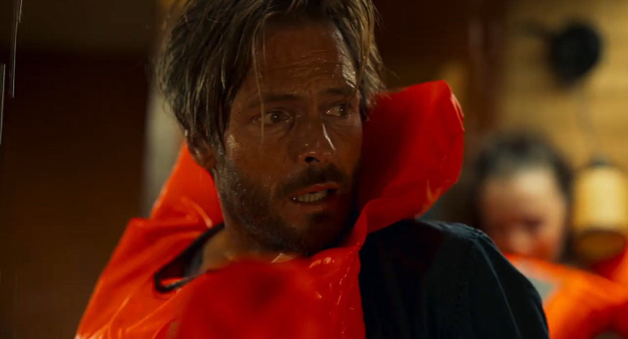 Survive 2024 BluRay [Hindi + Tamil + Telugu + French] 480p, 720p Screenshot