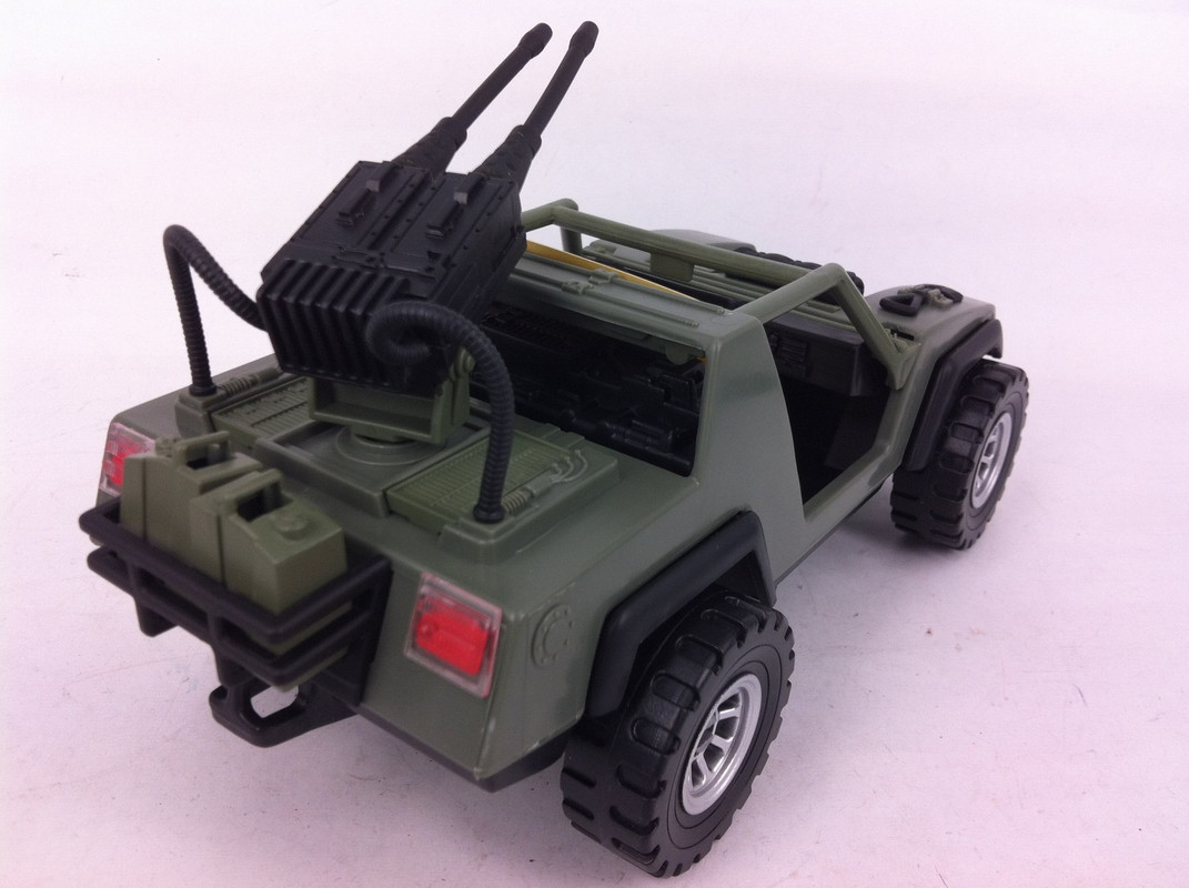 SDCC-2013-GI-Joe-Hound-02_1373014808