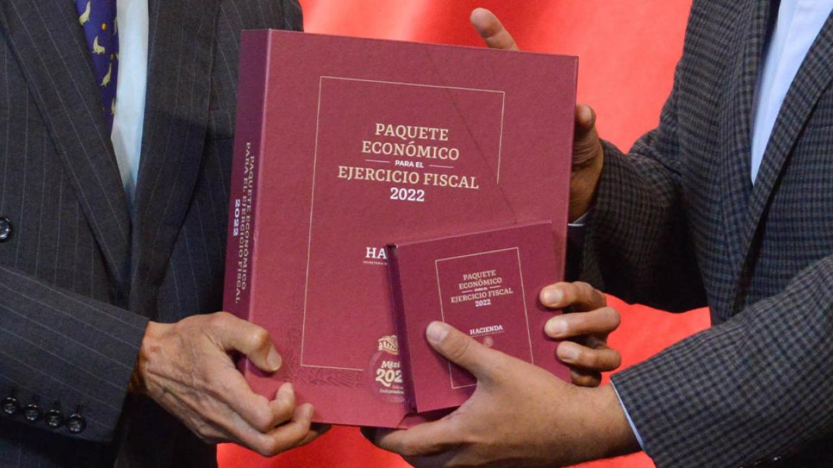 AMLO anuncia aumento del presupuesto para estados y municipios en 2022