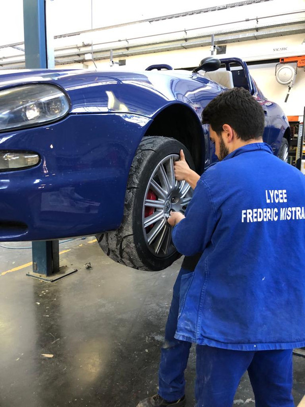 2DF83A96-5D43-426E-9C69-F4807985C322