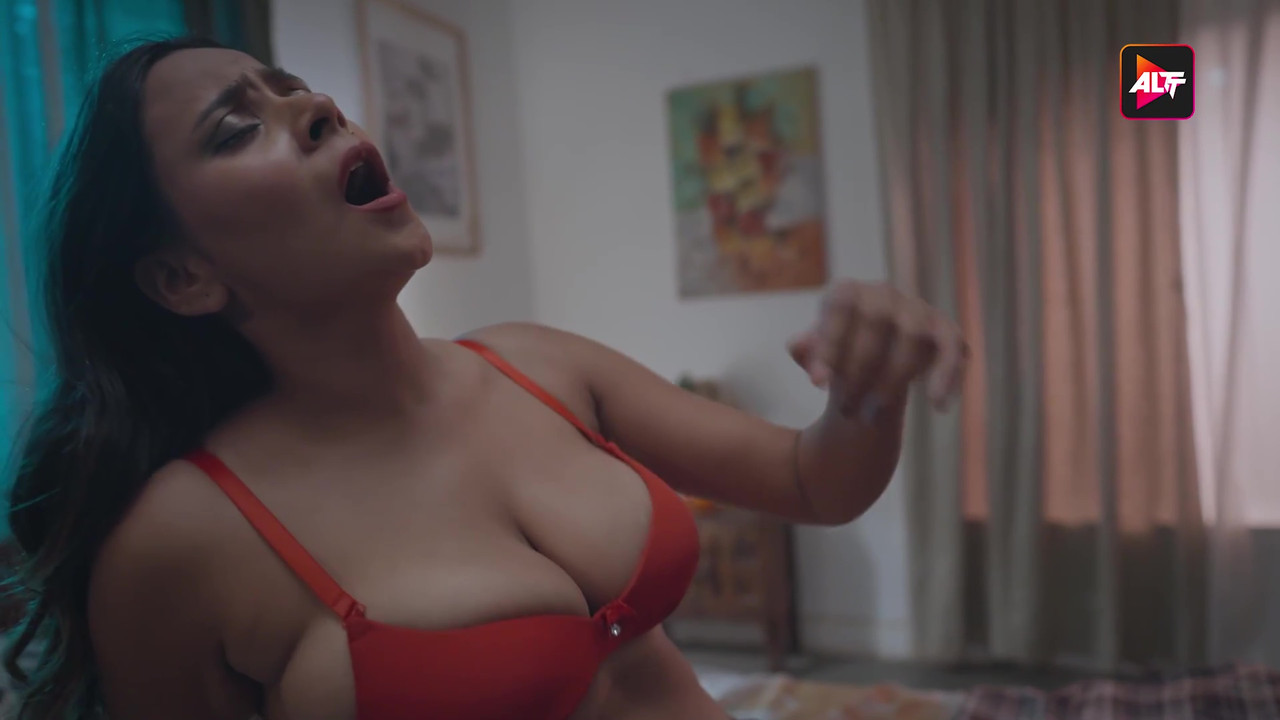 vlcsnap-2025-05-13-01h39m05s943