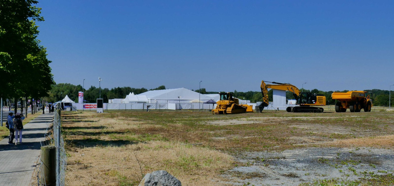 Bild: https://i.postimg.cc/ZYg19NVH/P1220459.jpg