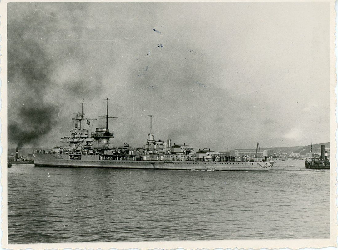 KM Marine Schiff Kreuzer Nürnberg Foto1