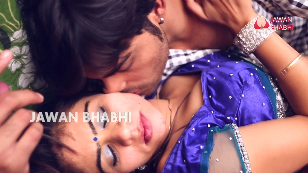 Garam Bhabhi Ki Bra Utari Tailor Ne.mp4_snapshot_04.53_[2021.09.25_15.52.26]