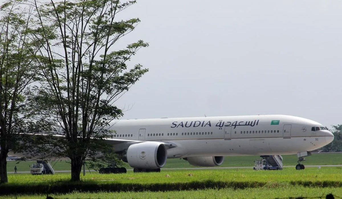 Pesawat Rute Jeddah-Jakarta Mendarat Darurat di Kualanamu Akibat Ancaman Bom