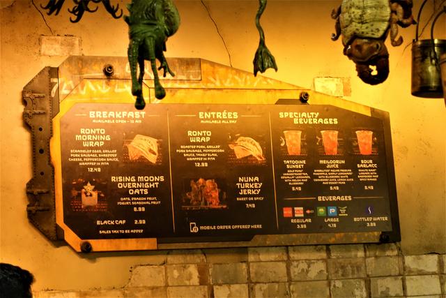 RESTAURANTES Y SNACKS EN BLACK SPIRE OUTPOST - DISNEYLAND ~ STAR WARS: GALAXY'S EDGE, LA GUIA (13)