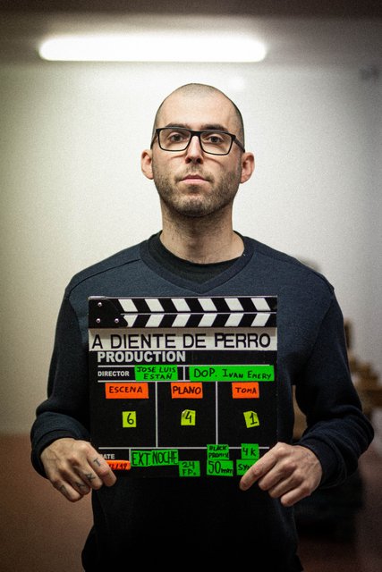 ENTREVISTA A JOSÉ LUIS ESTAÑ, DIRECTOR NOVEL DEL LARGOMETRAJE “A DIENTE DE PERRO”, CANDIDATO A LOS PREMIOS GOYA