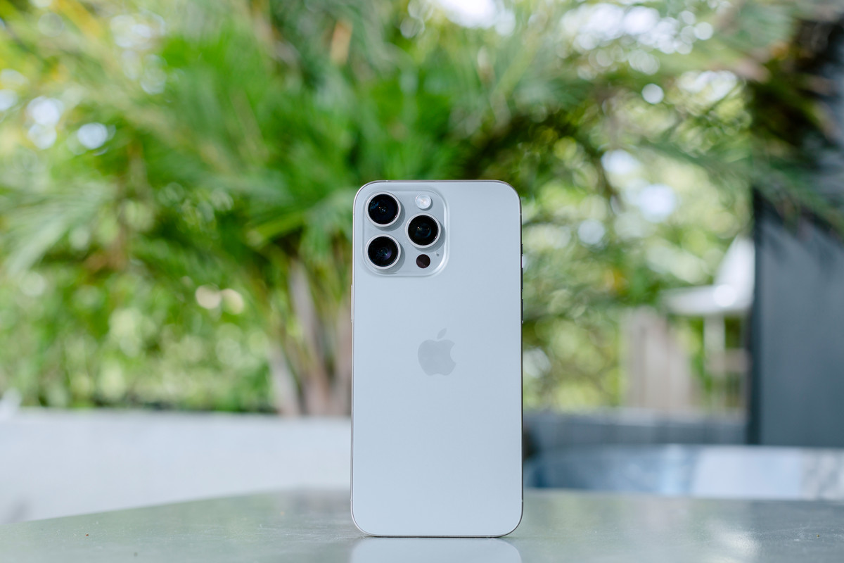 i-Phone-15-Pro-Max-l-model-c-nhi-u-ng-i-d-ng-quan-t-m-t-i-Di-ng-Vi-t.jpg