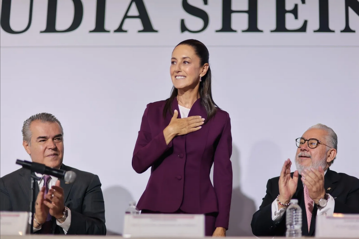 Sheinbaum presenta proyecto de 100 nuevos polos industriales ante empresarios 