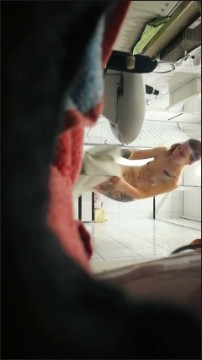 [Image: Voyeur14325150216.jpg]