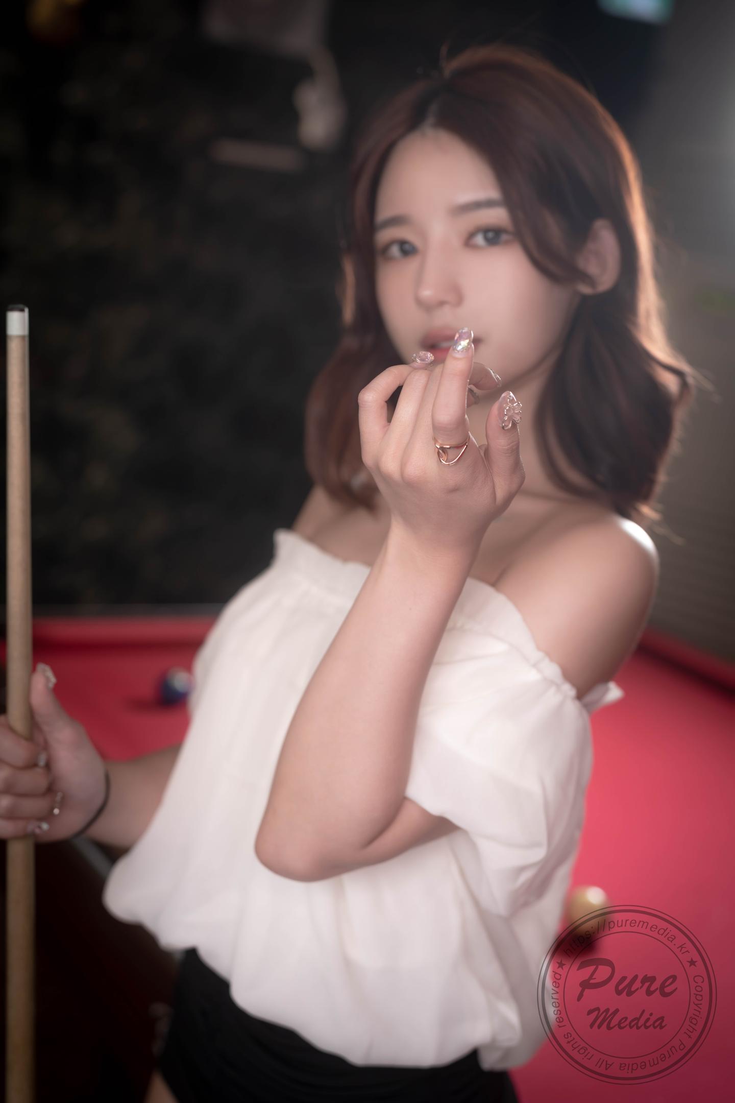 Yeha (예하) NO.028 Pure Media Vol.305 - Hard balls & Red hole (P) 17