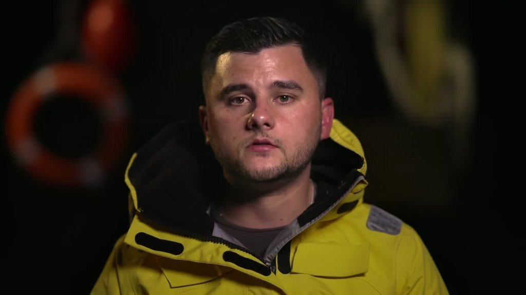 [Image: id53a8n5vzrt.jpg]