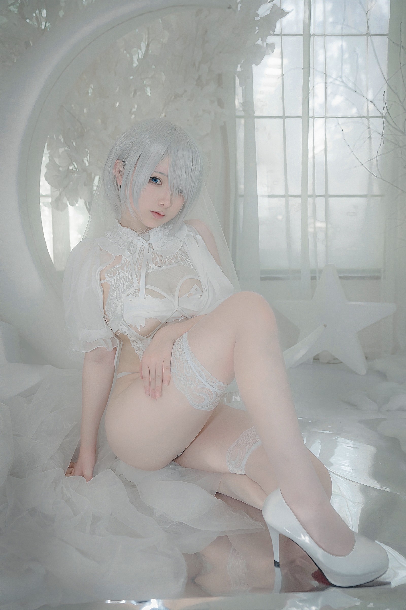 樱梨梨 2B 白花嫁 Cosplay 写真合集｜Nier Automata 高清图集（24P｜194MB）插图3
