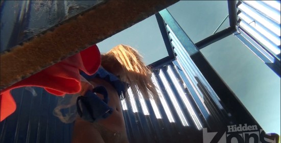 [Image: Voyeur16085091405.jpg]