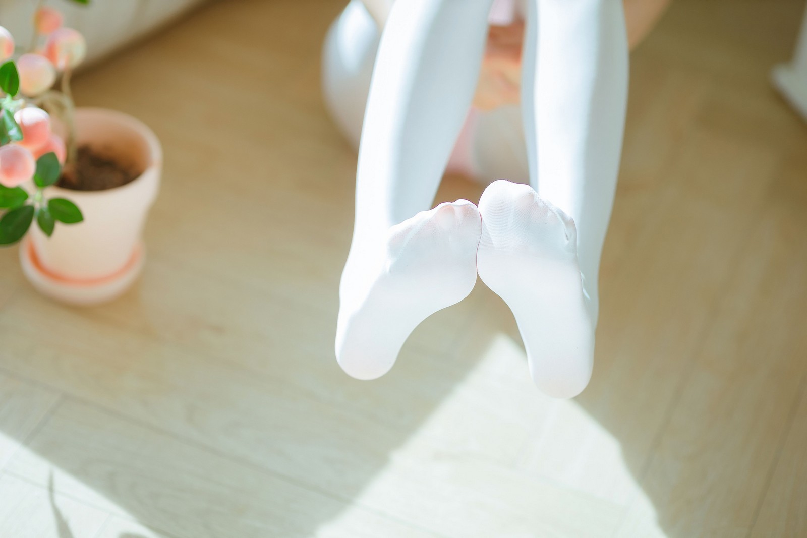 三無人型福利写真：白丝桃子甜美 COS 套图（60P／171.8M）插图9