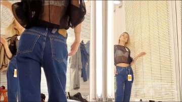 [Image: Voyeur22415105818.jpg]