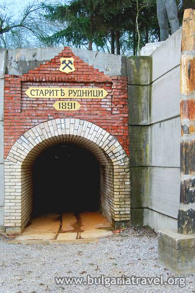 [Obrazek: 349-003-Muzej-po-minno-delo.jpg]