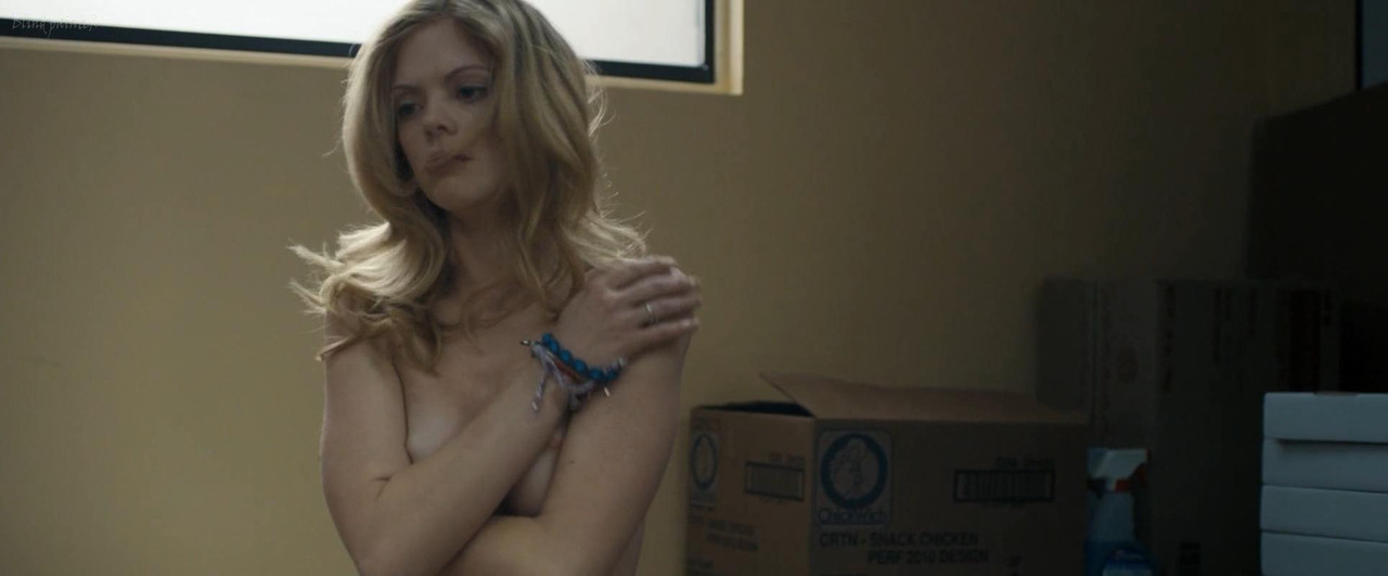 21998. Compliance (2012) - HD1080p - Dreama Walk
