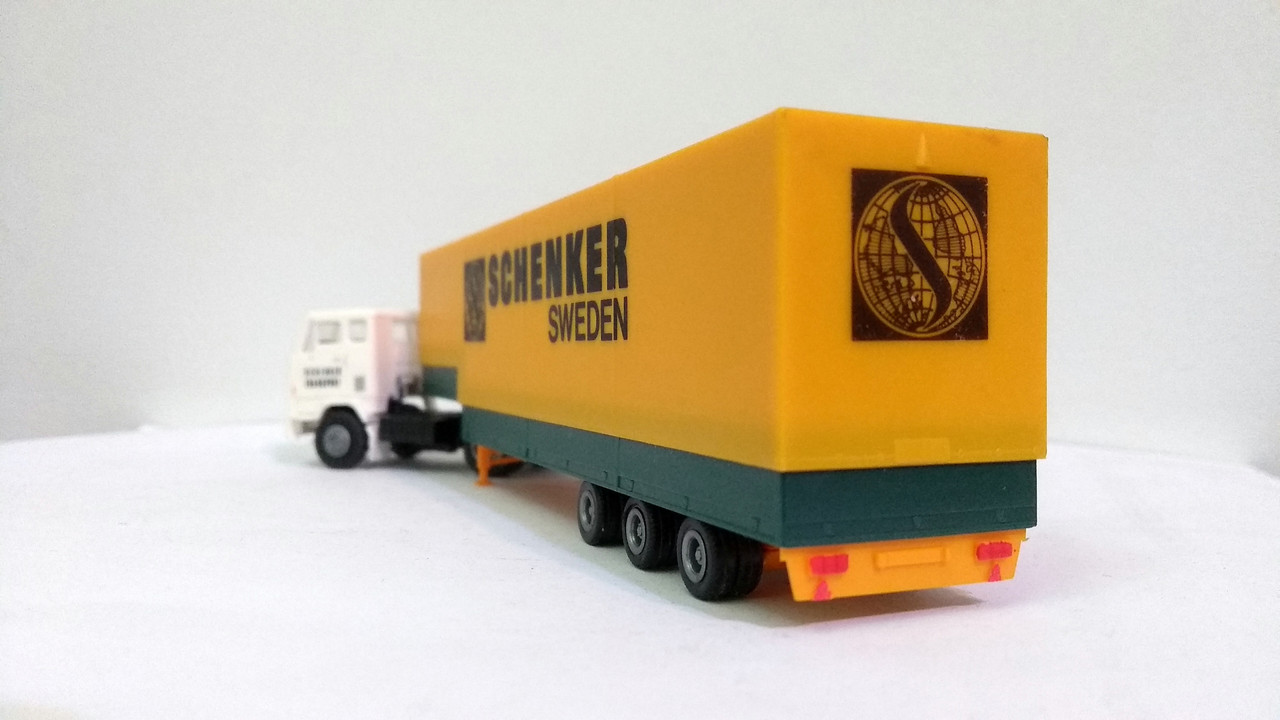 Mach (2633)