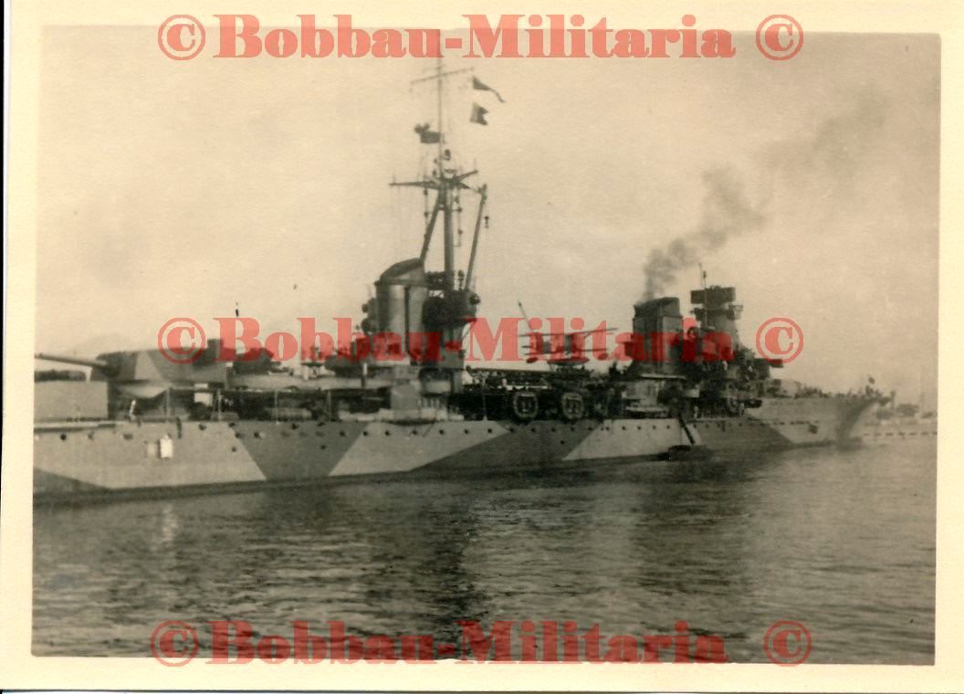 Italien Hafen von Neapel italienisches Kriegsschiff Zerstörer ca