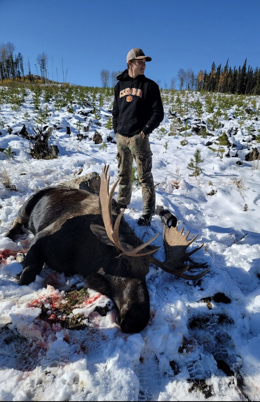 7B1130E1-5C4D-414B-84DC-C8E138E116F4