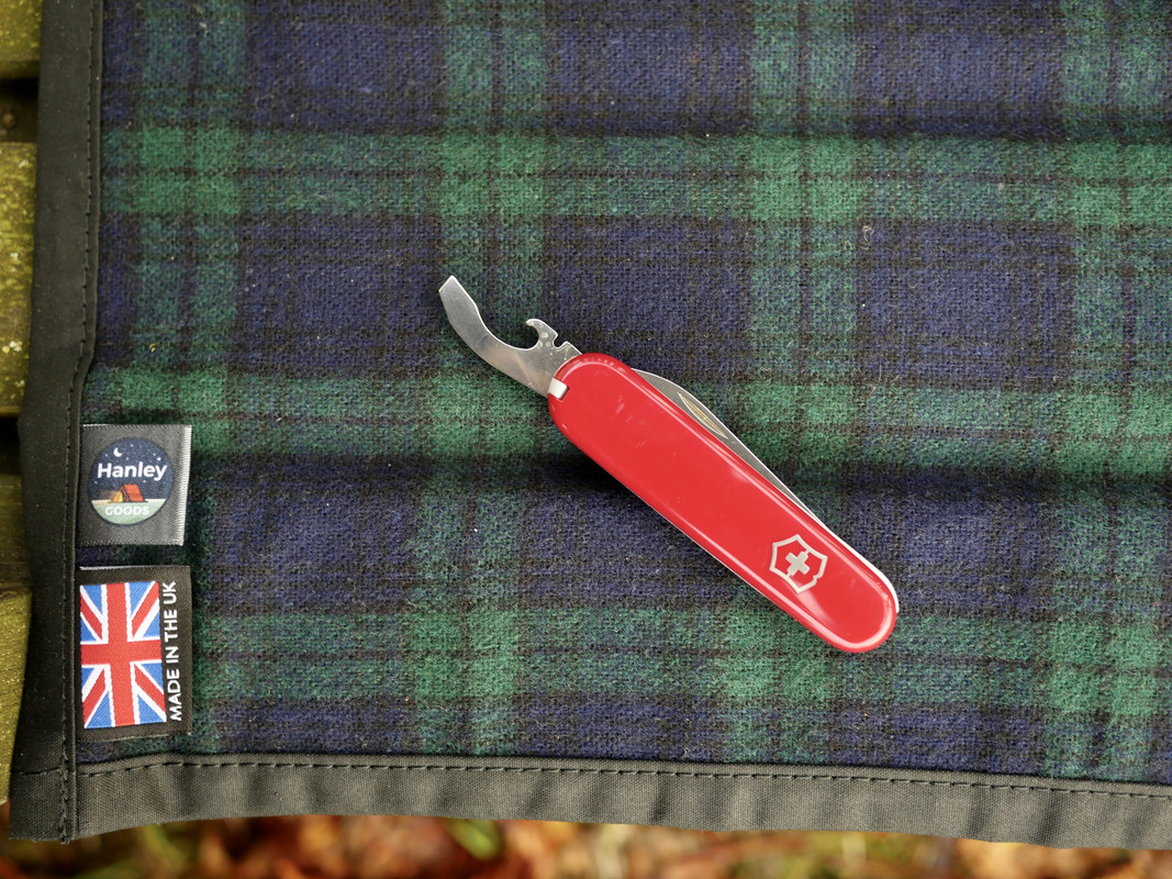 3B4F0D6E-770F-4371-8CF7-9C52DAE8EC41