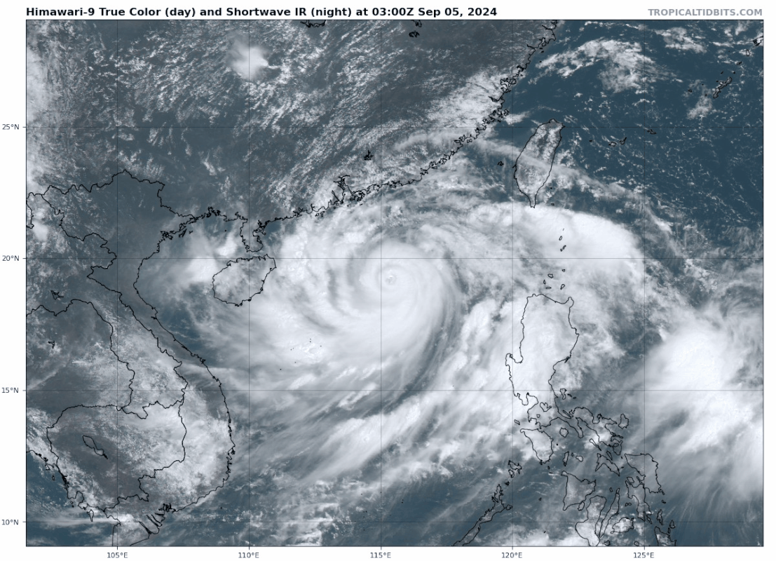 himawari9-truecolor-12-W-202409050300.gif