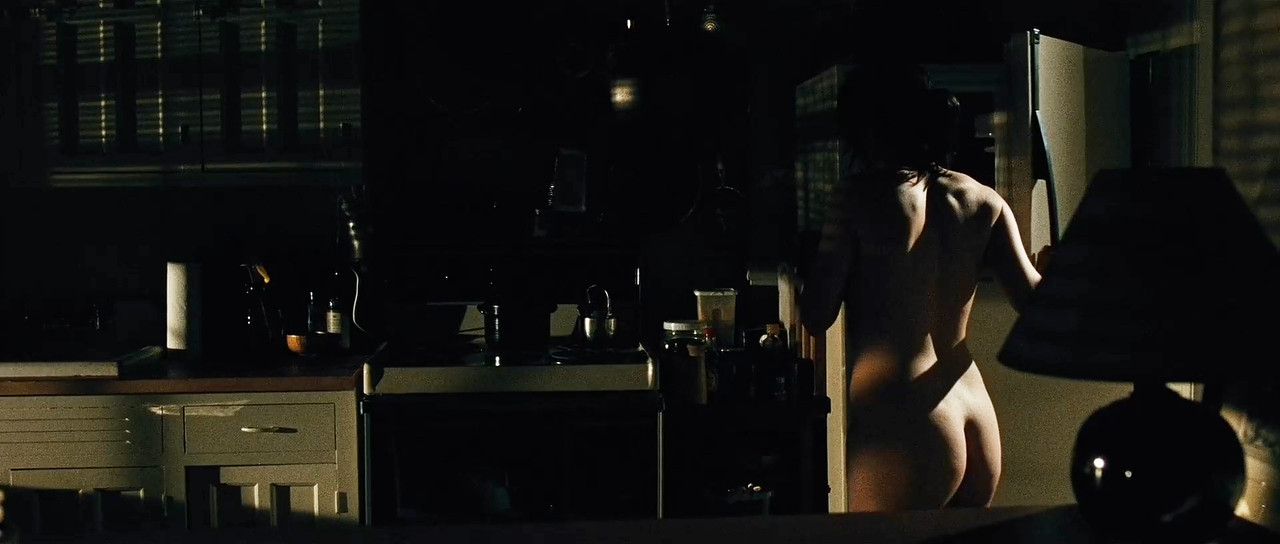 Emily.Hampshire_Good.Neighbours.00_00_57_14.Still009