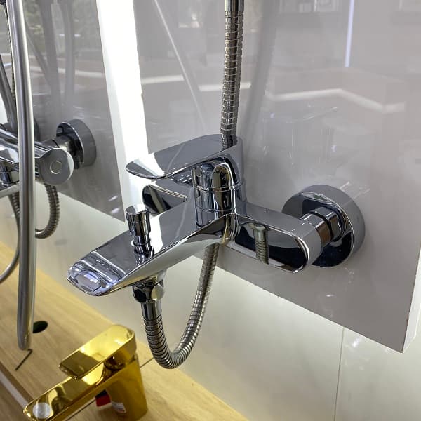 Sen-tam-nong-lanh-TOTO-TBG04302VA