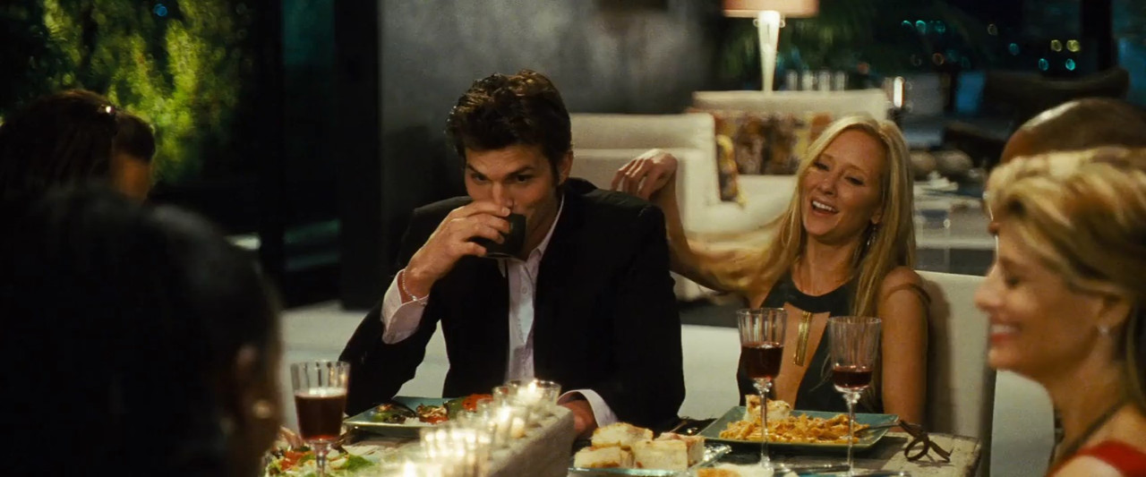 Spread 2009 BluRay [Tamil + English] 480p, 720p ESub Screenshot