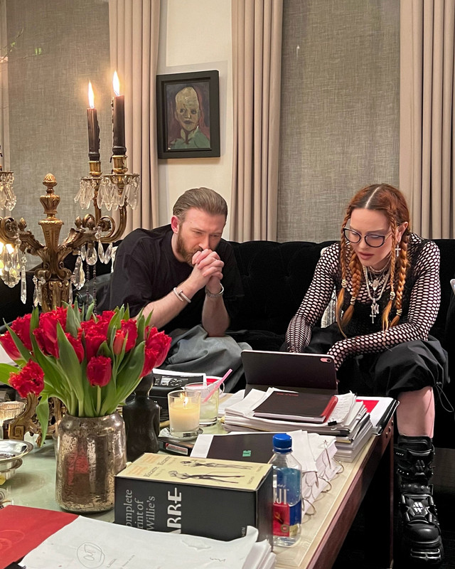Vetements, Guram Gvasalia griffa gli abiti del tour mondiale di Madonna