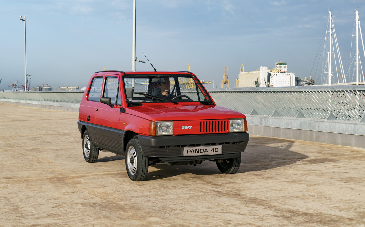 SEAT-70-years-reinventing-mobility_07_HQ