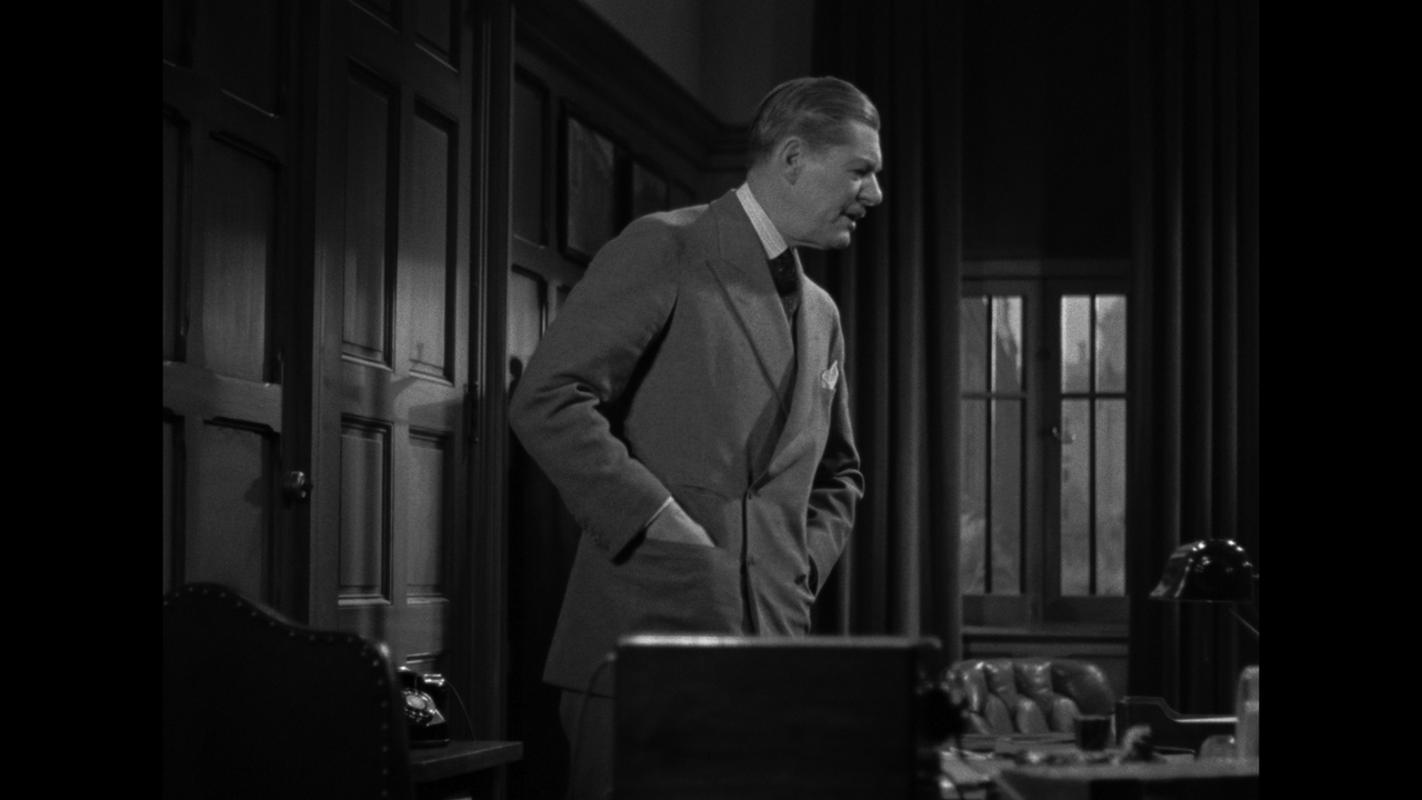 mpv-shot_Draculas.Daughter.1936.2160p.UHD.BDRemux.HDR.HEVC-Нечипорук_00_06_18_0001