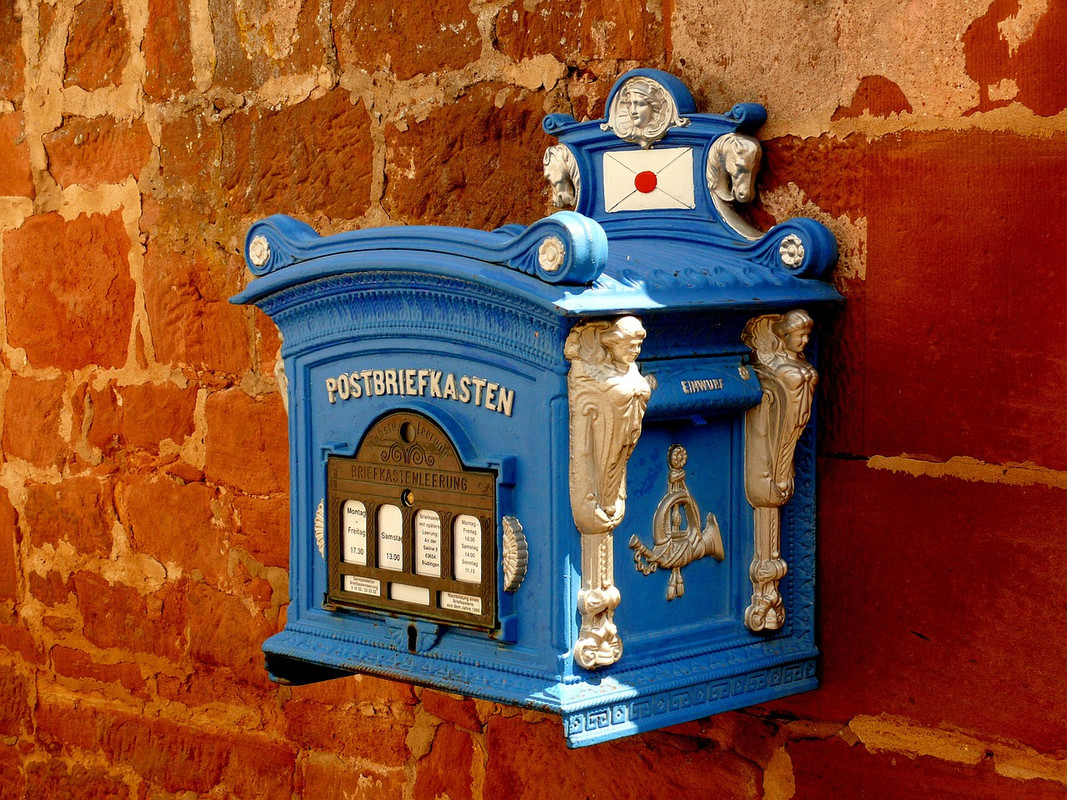 blue-mailbox-341744-1280-new.jpg