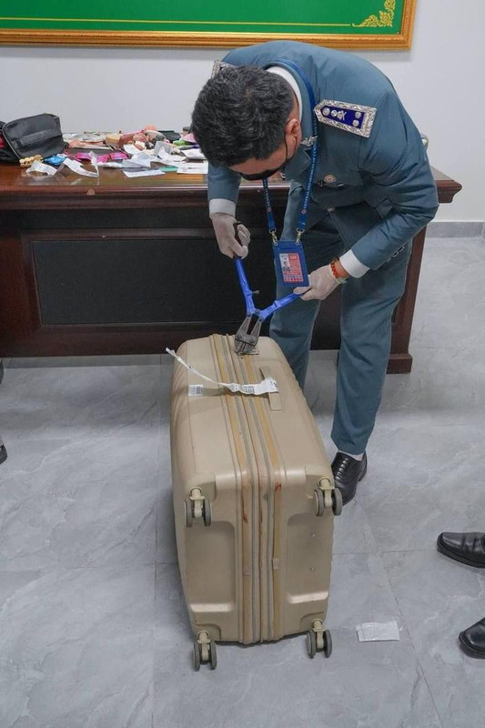 siem reap angkor airport customs seize cannabis foreign traveler cambodia news 2026 235444