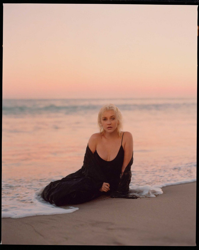 christina-aguilera-liberation-album-photoshoot-6