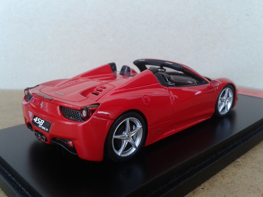 2011 Ferrari 458 Spider (Fujimi) (9)