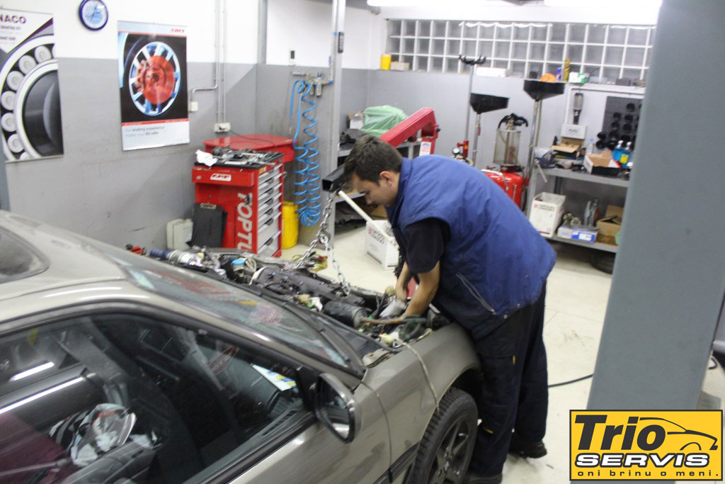 trio-ekipa-se-igra-(10)