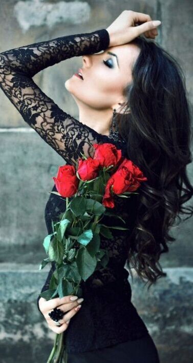 robenoiredentelleroserouge