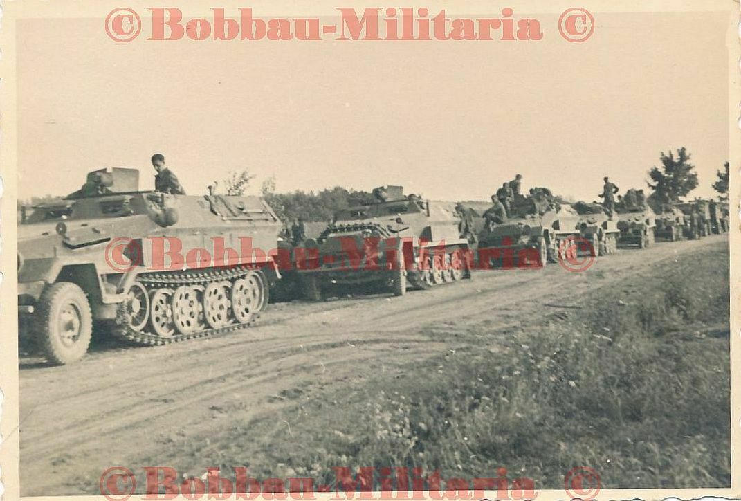 Russland Schützenpanzerwagen SdKfz 250 mit PAK Aufbau Kolonne Front Panzer
