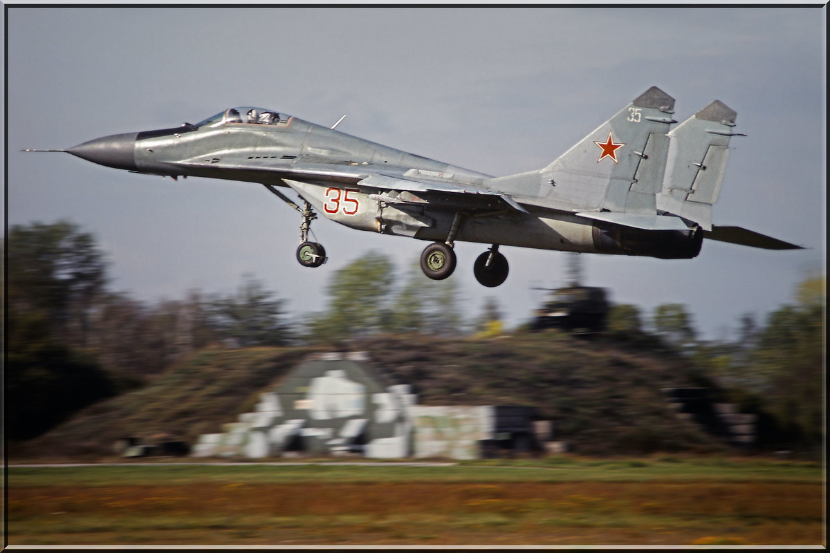 MiG-29S, 35 rot